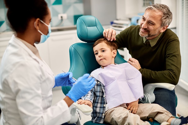 How Does A Family Dentist Perform A Dental Exam?